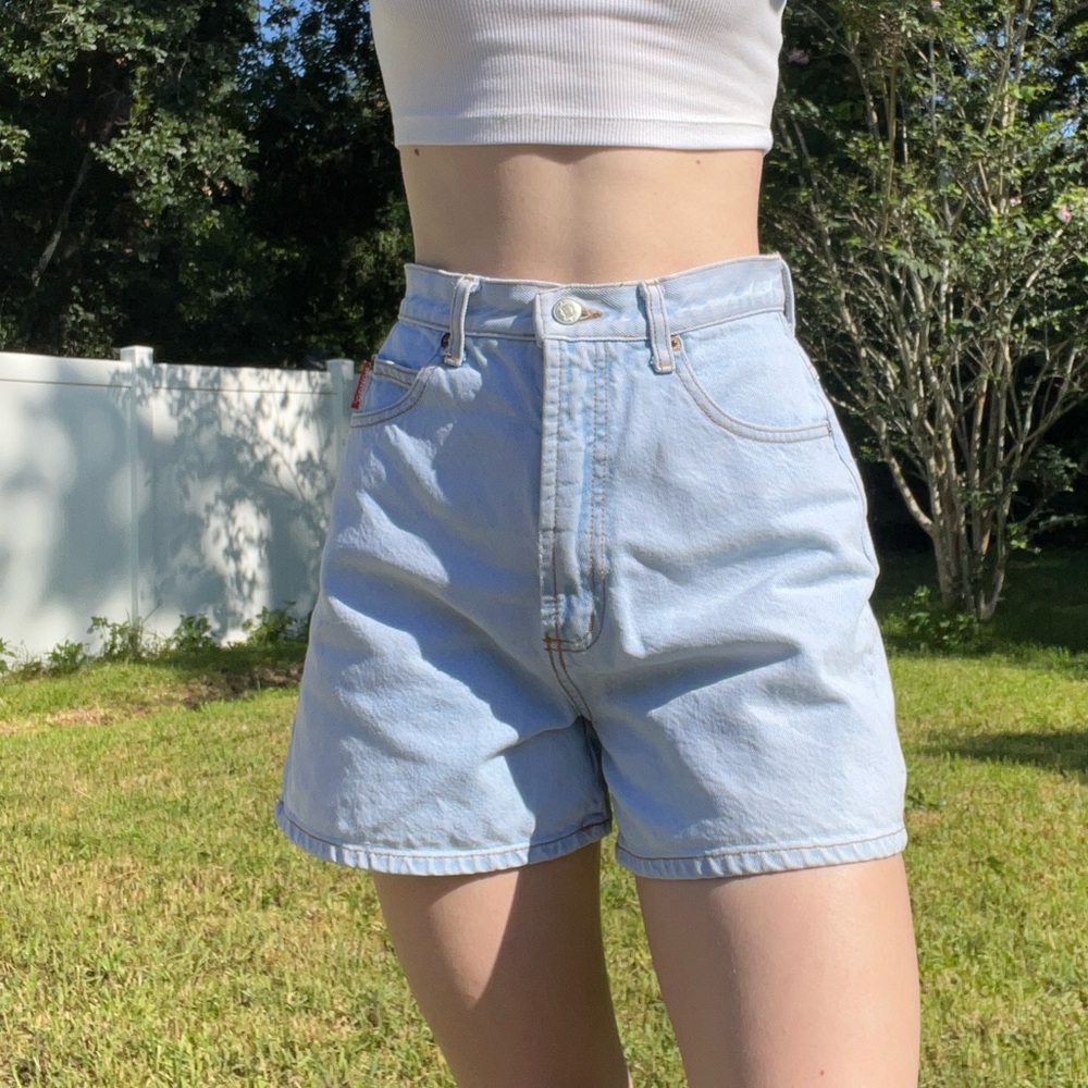 2/$60✨ Vintage High Waisted Bongo Shorts